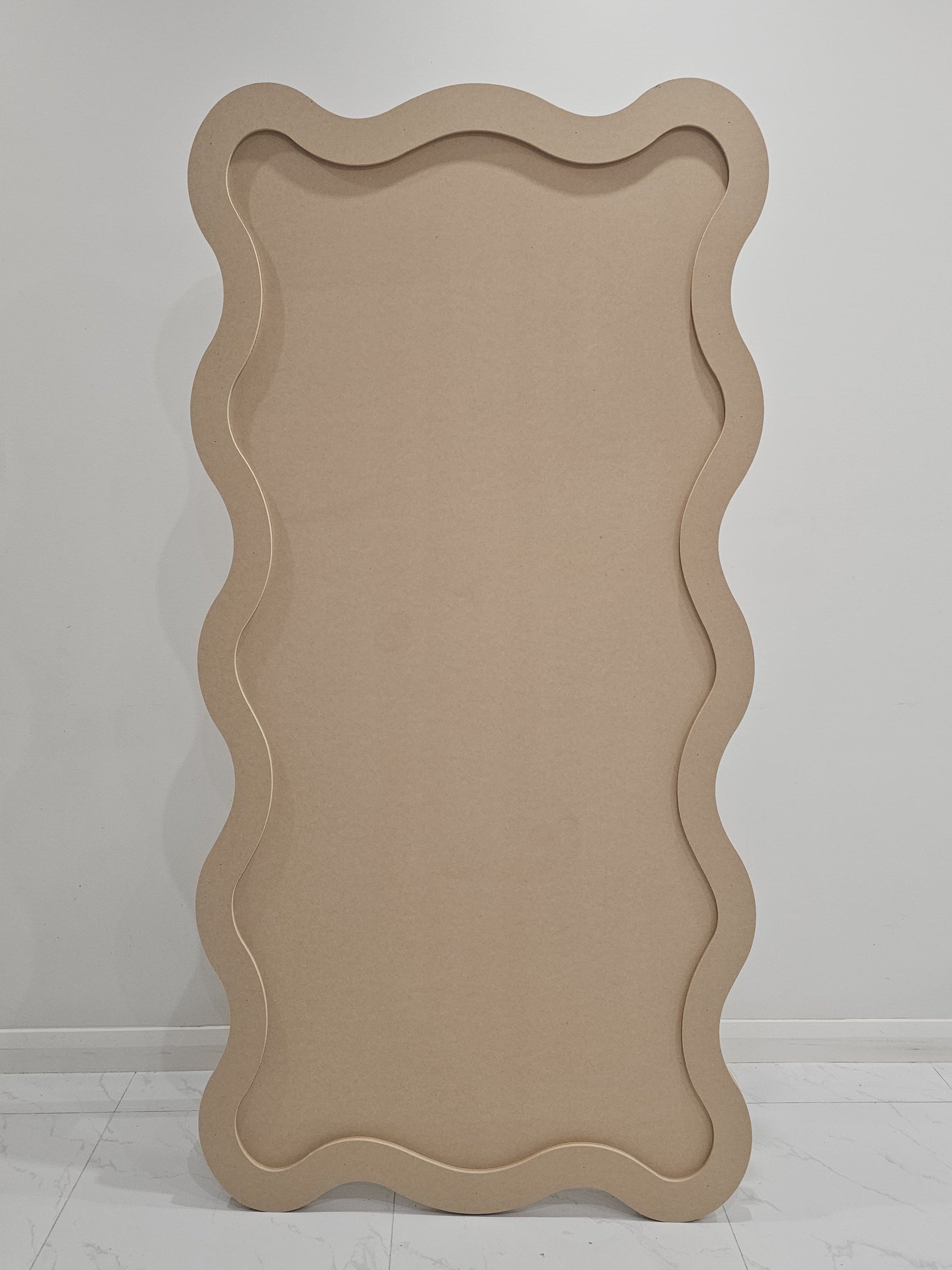 Wavy Rectangle Backdrop