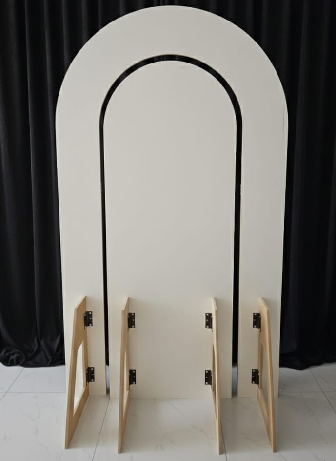 Ribbed Arch Backdrop